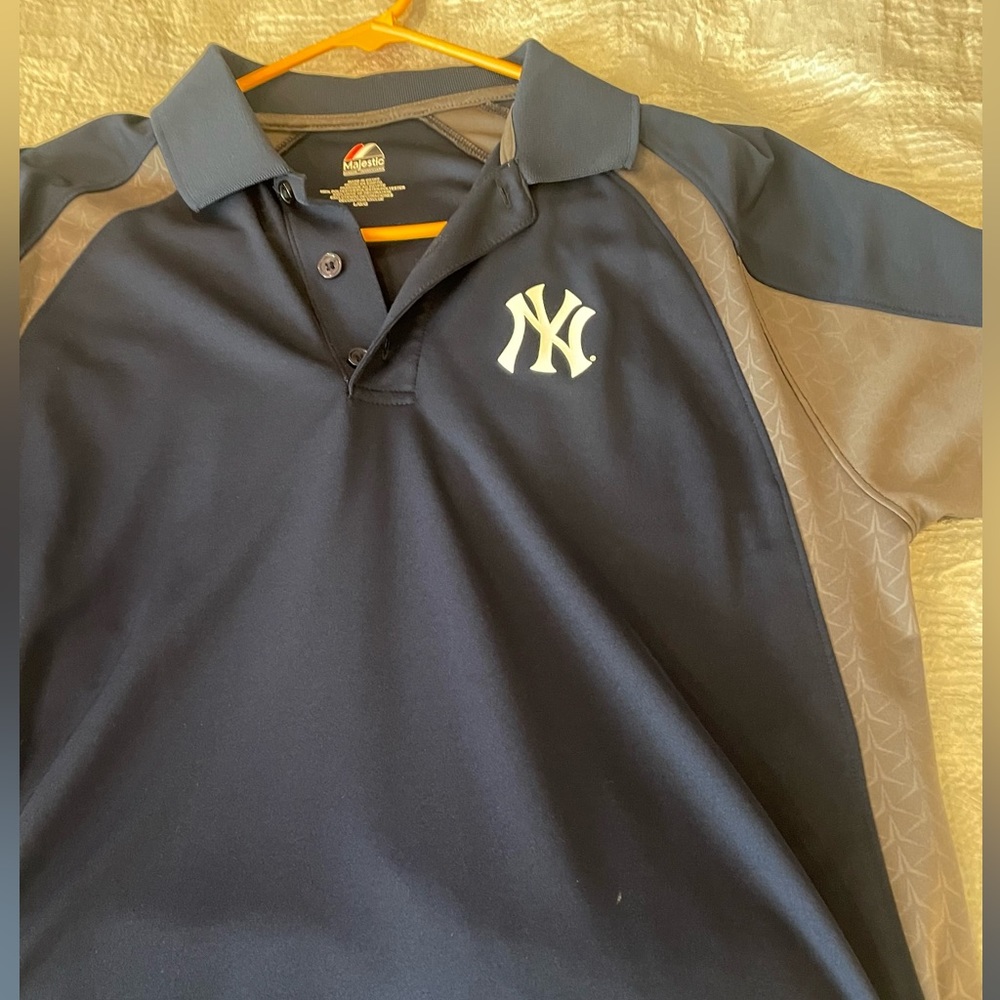 Mens NY Yankees golf short sleeve polo shirt in L